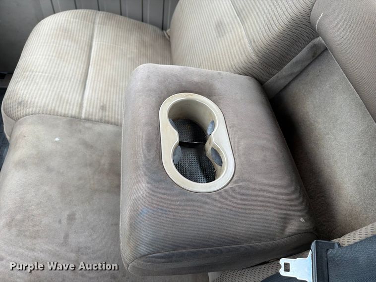 image for item FT6283 2010 Ford F250 Super Duty XL utility bed pickup truck