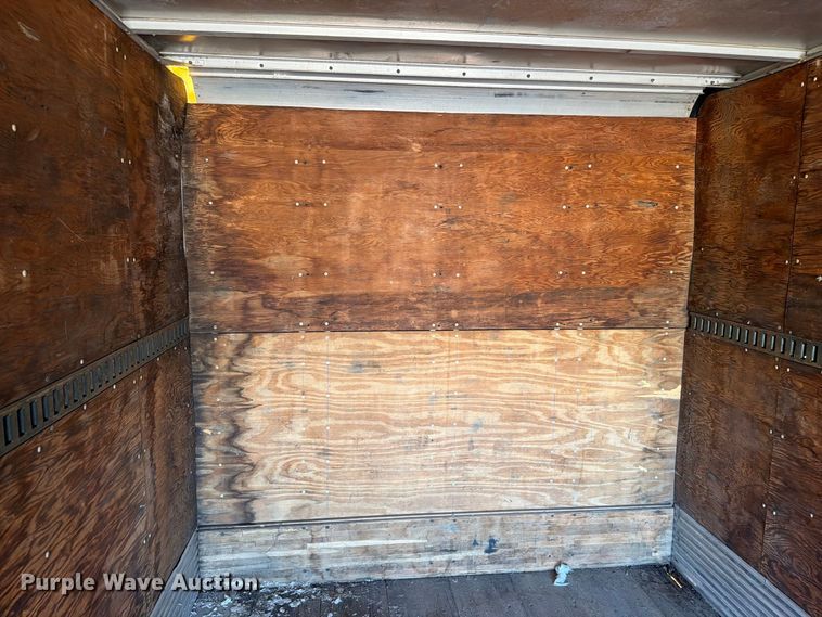 image for item FT6701 1990 International 4700 box truck