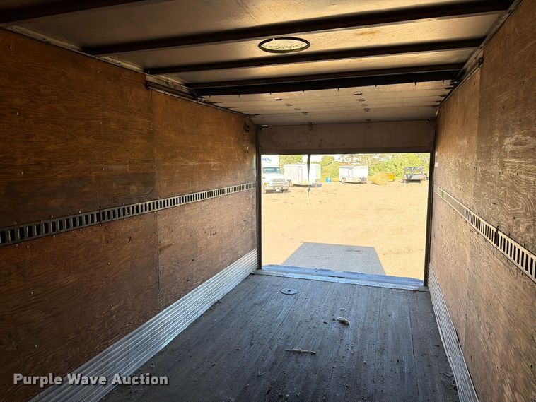 image for item FT6701 1990 International 4700 box truck