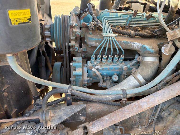 image for item FT6701 1990 International 4700 box truck