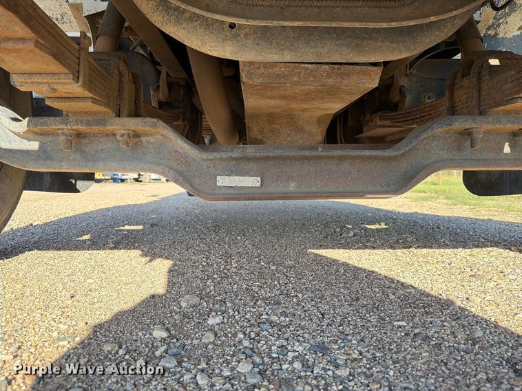 image for item FT6701 1990 International 4700 box truck