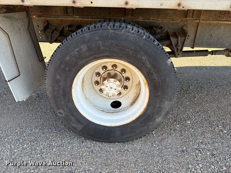 image for item FT6701 1990 International 4700 box truck