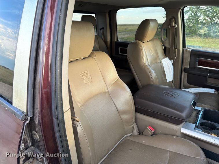 image for item FT6702 2012 Dodge Ram 2500 Crew Cab pickup truck