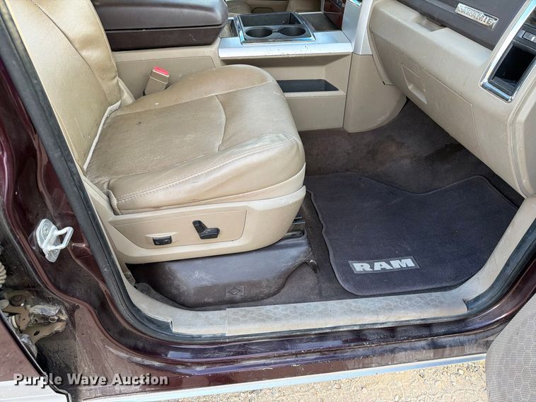 image for item FT6702 2012 Dodge Ram 2500 Crew Cab pickup truck