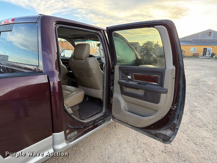 image for item FT6702 2012 Dodge Ram 2500 Crew Cab pickup truck