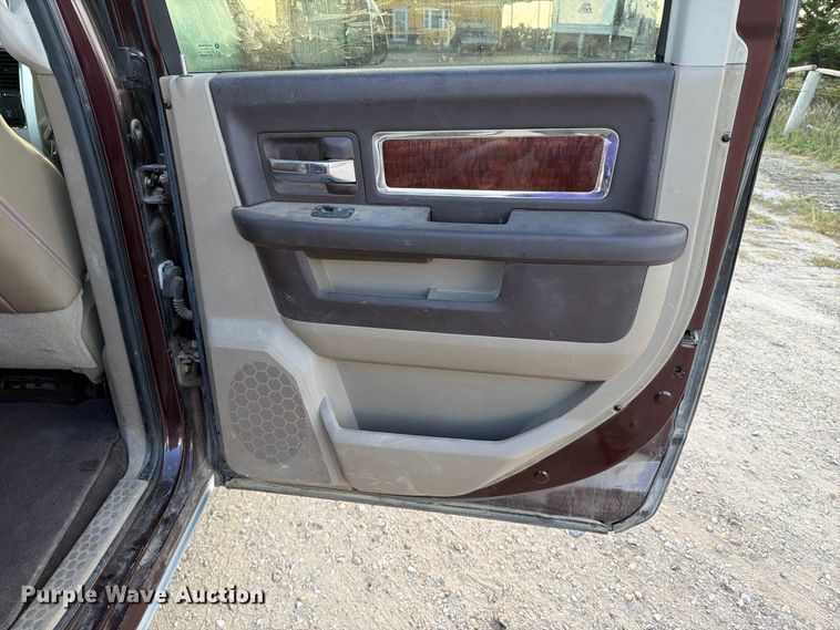 image for item FT6702 2012 Dodge Ram 2500 Crew Cab pickup truck
