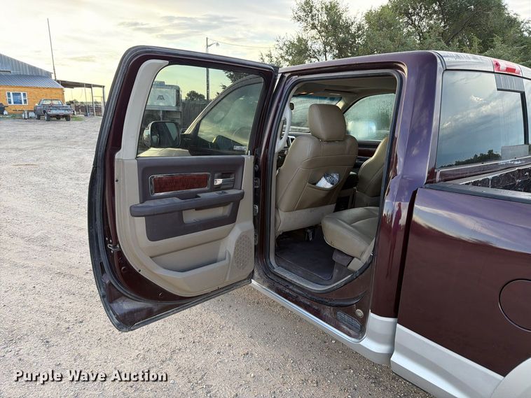image for item FT6702 2012 Dodge Ram 2500 Crew Cab pickup truck