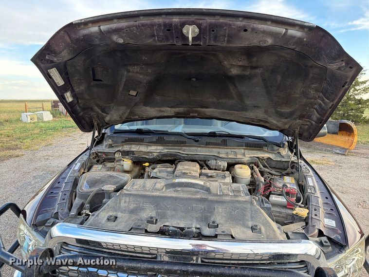 image for item FT6702 2012 Dodge Ram 2500 Crew Cab pickup truck