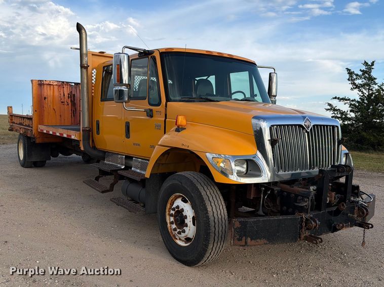image for item FT6703 2006 International Workstar 7400 Crew Cab dump truck