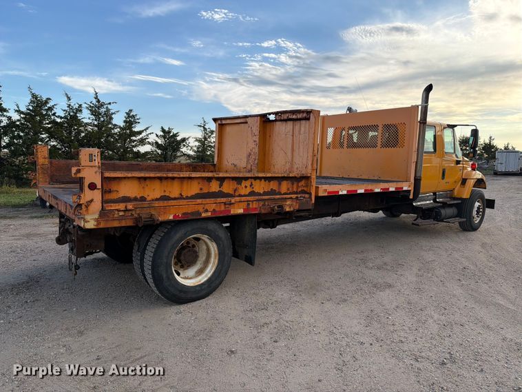 image for item FT6703 2006 International Workstar 7400 Crew Cab dump truck