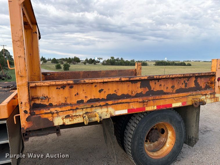 image for item FT6703 2006 International Workstar 7400 Crew Cab dump truck
