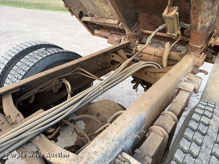image for item FT6703 2006 International Workstar 7400 Crew Cab dump truck