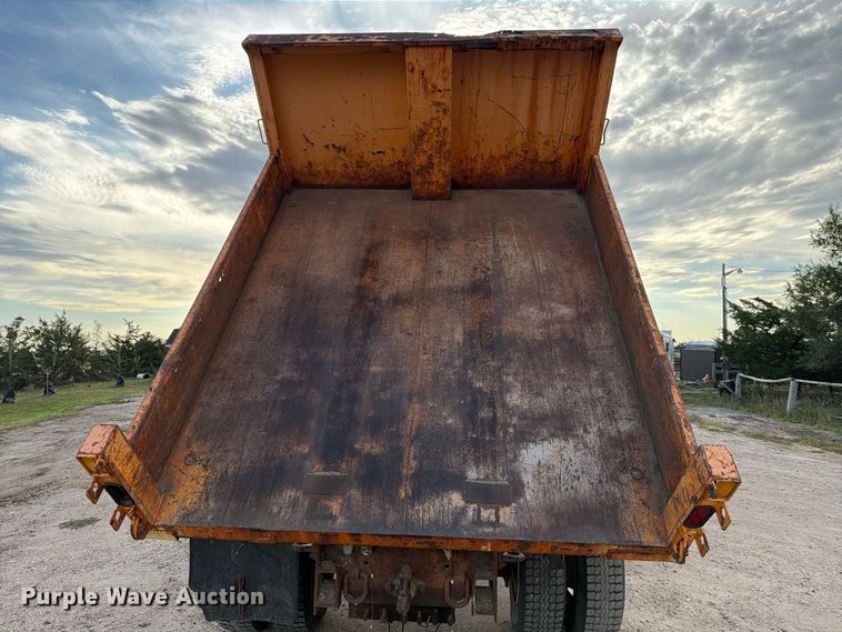 image for item FT6703 2006 International Workstar 7400 Crew Cab dump truck