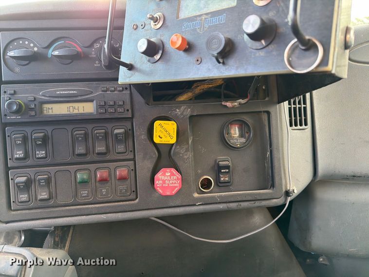 image for item FT6703 2006 International Workstar 7400 Crew Cab dump truck