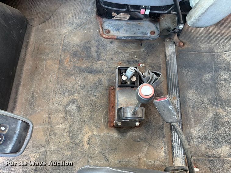 image for item FT6703 2006 International Workstar 7400 Crew Cab dump truck