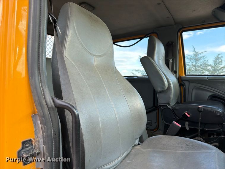 image for item FT6703 2006 International Workstar 7400 Crew Cab dump truck