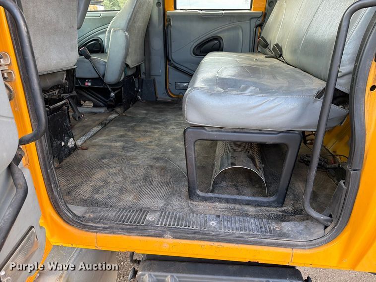 image for item FT6703 2006 International Workstar 7400 Crew Cab dump truck