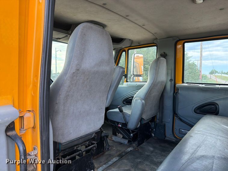 image for item FT6703 2006 International Workstar 7400 Crew Cab dump truck