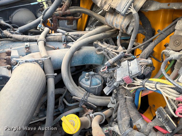 image for item FT6703 2006 International Workstar 7400 Crew Cab dump truck