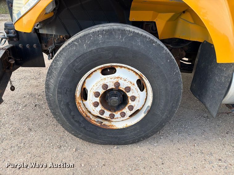 image for item FT6703 2006 International Workstar 7400 Crew Cab dump truck