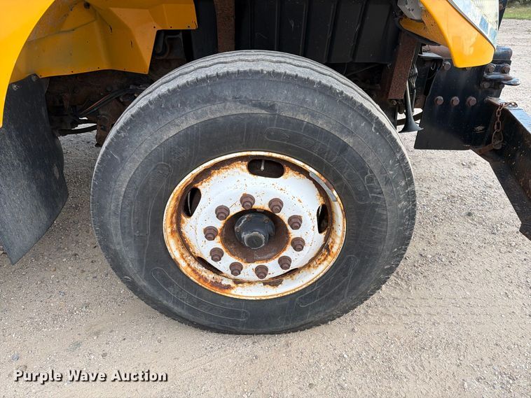 image for item FT6703 2006 International Workstar 7400 Crew Cab dump truck