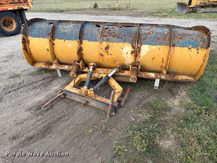 image for item FT6703 2006 International Workstar 7400 Crew Cab dump truck