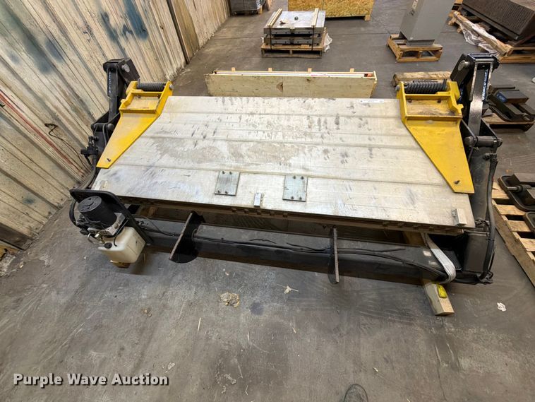 image for item FT6704 Maxon GPTLR55 end gate lift