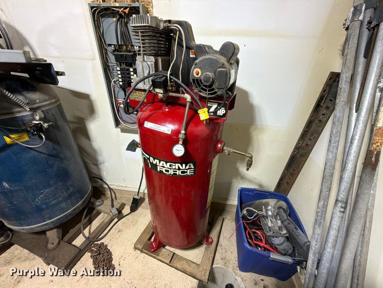 image for item FT6727 Colman Powermate Compressors air compressor