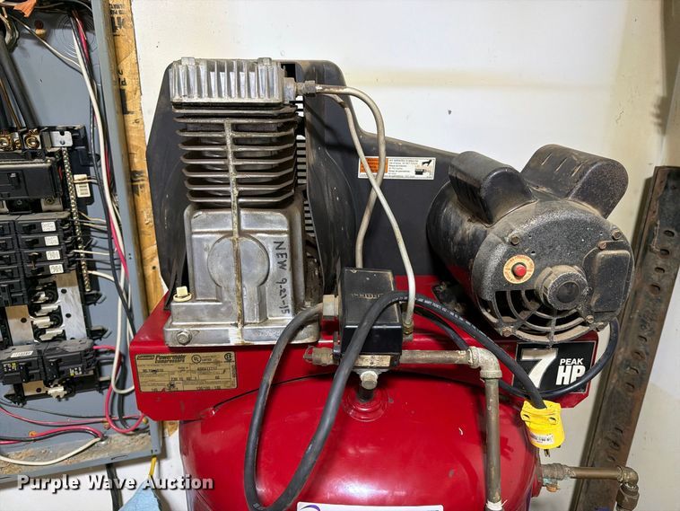 image for item FT6727 Colman Powermate Compressors air compressor