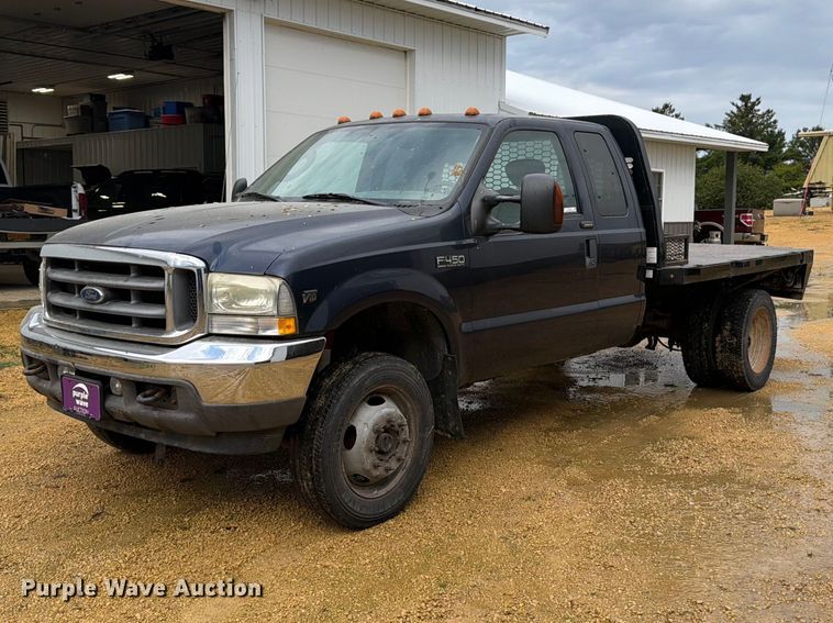 image for item FT7500 2004 Ford F450 Super Duty flatbed truck