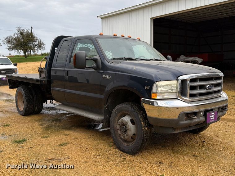 image for item FT7500 2004 Ford F450 Super Duty flatbed truck