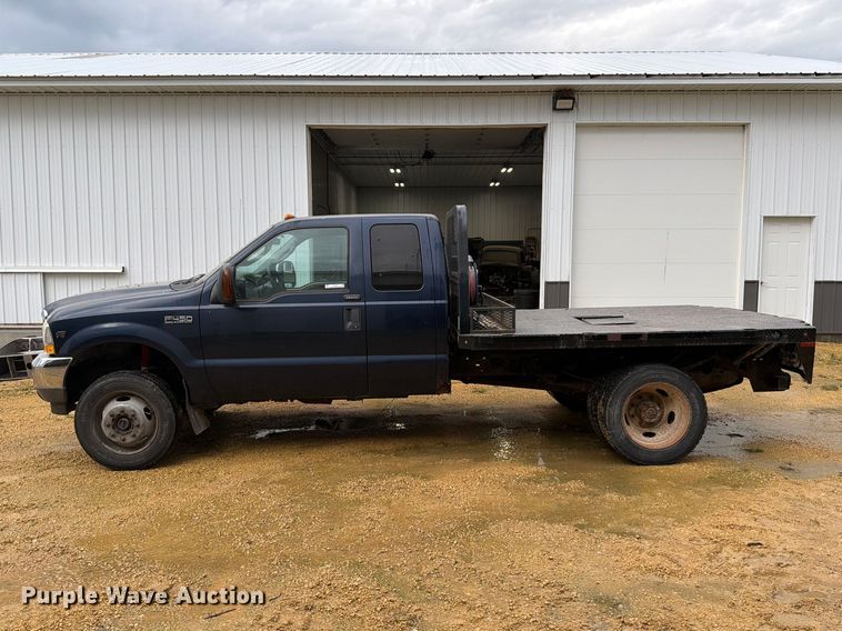 image for item FT7500 2004 Ford F450 Super Duty flatbed truck