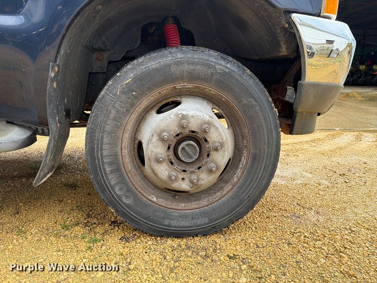 image for item FT7500 2004 Ford F450 Super Duty flatbed truck