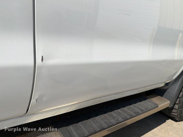 image for item FT8017 2016 Chevrolet Silverado 2500HD Crew Cab pickup truck