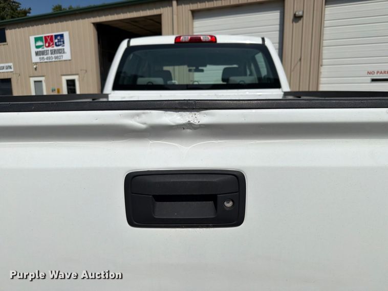 image for item FT8017 2016 Chevrolet Silverado 2500HD Crew Cab pickup truck