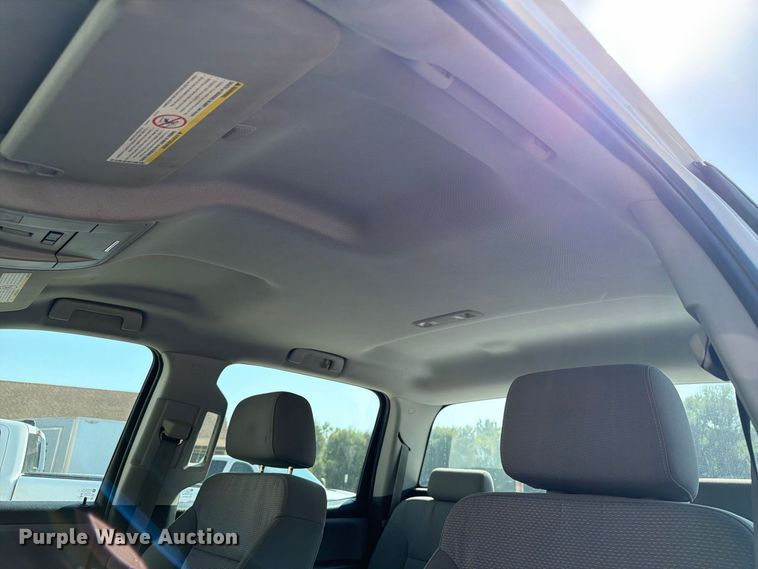 image for item FT8017 2016 Chevrolet Silverado 2500HD Crew Cab pickup truck