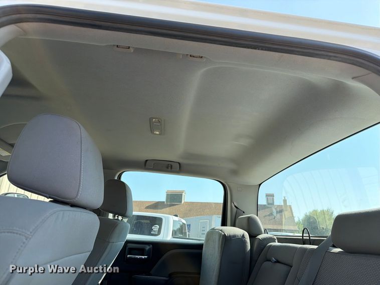 image for item FT8017 2016 Chevrolet Silverado 2500HD Crew Cab pickup truck