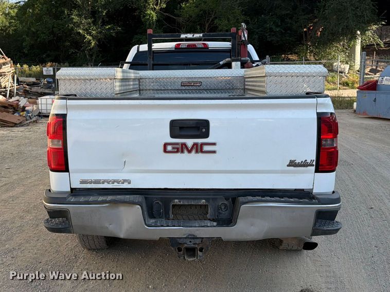 image for item FU4582 2015 GMC Sierra 2500HD 