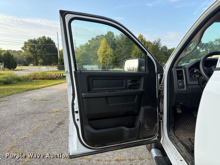 image for item FU4600 2013 RAM 1500 ST Ext. Cab pickup truck