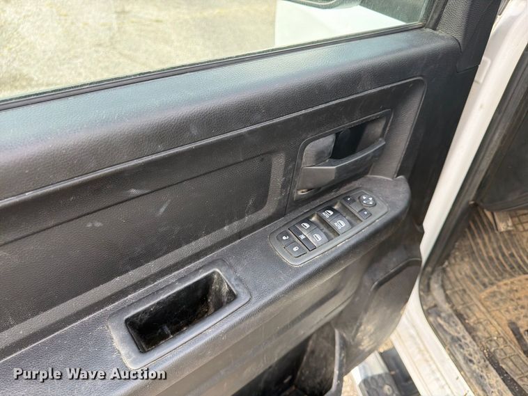 image for item FU4600 2013 RAM 1500 ST Ext. Cab pickup truck