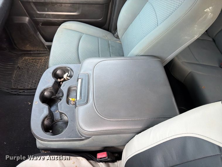 image for item FU4600 2013 RAM 1500 ST Ext. Cab pickup truck