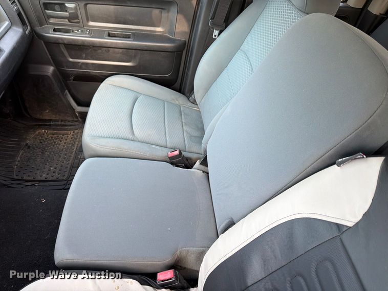 image for item FU4600 2013 RAM 1500 ST Ext. Cab pickup truck