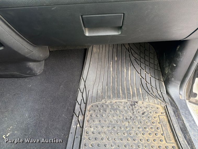 image for item FU4600 2013 RAM 1500 ST Ext. Cab pickup truck