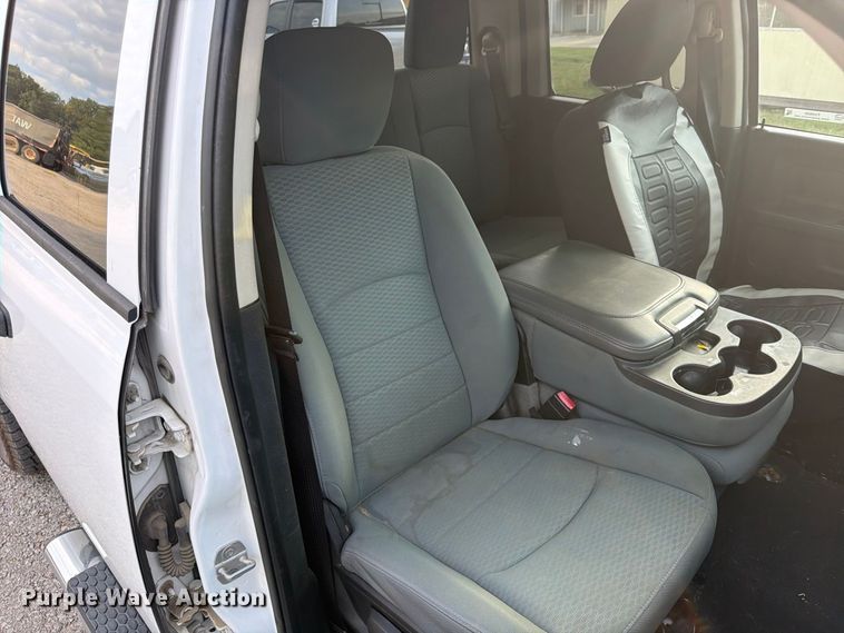 image for item FU4600 2013 RAM 1500 ST Ext. Cab pickup truck