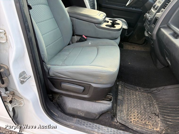 image for item FU4600 2013 RAM 1500 ST Ext. Cab pickup truck