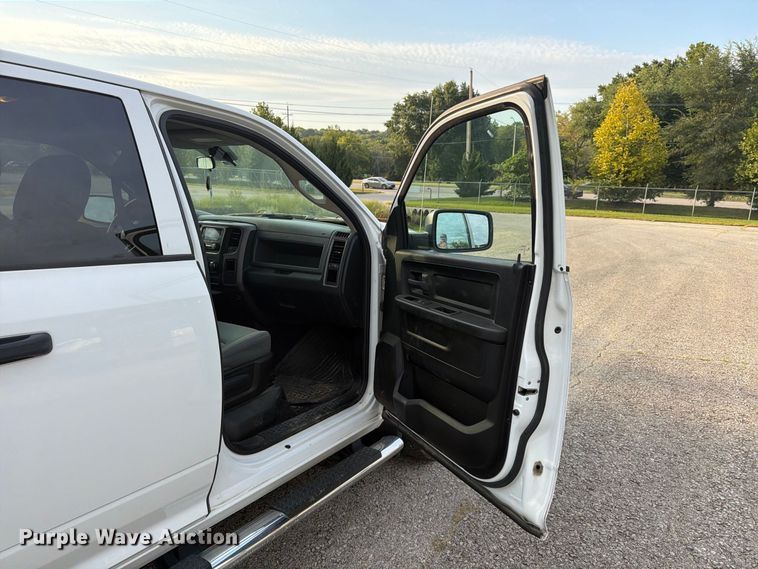 image for item FU4600 2013 RAM 1500 ST Ext. Cab pickup truck