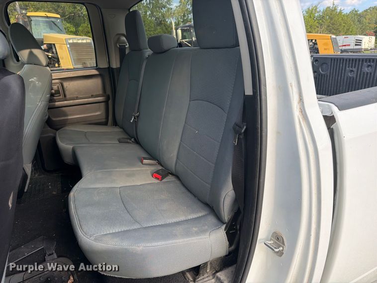 image for item FU4600 2013 RAM 1500 ST Ext. Cab pickup truck