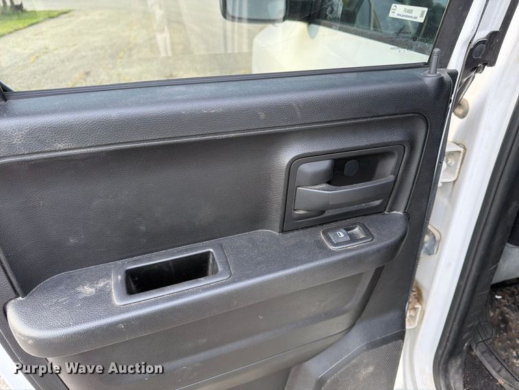 image for item FU4600 2013 RAM 1500 ST Ext. Cab pickup truck