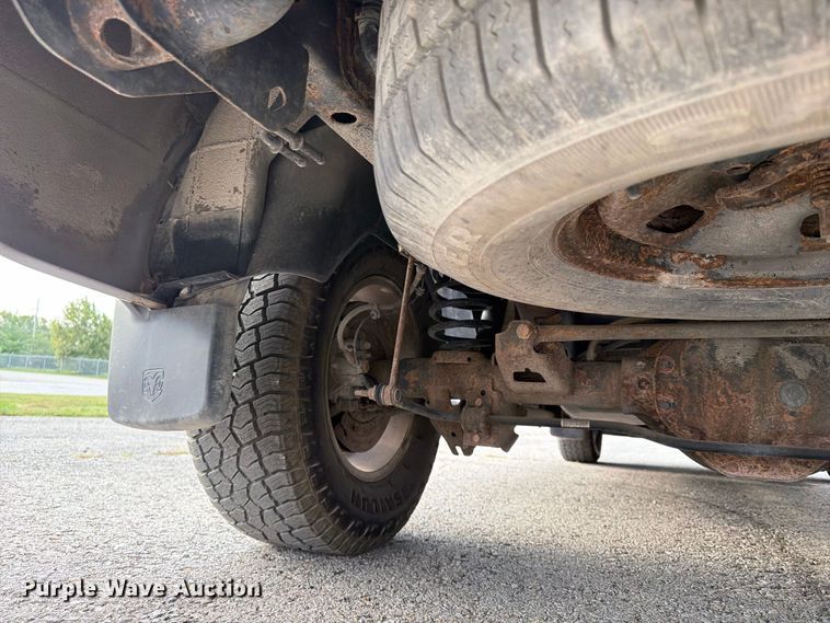 image for item FU4600 2013 RAM 1500 ST Ext. Cab pickup truck