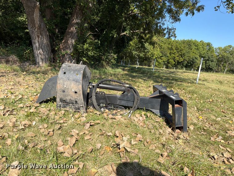 image for item FU4623 2018 skid steer backhoe
